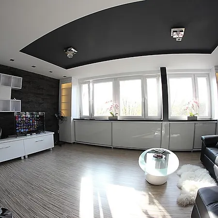 شقة Black & White Komfortowe 2 Km Od Centrum راتشيبوش