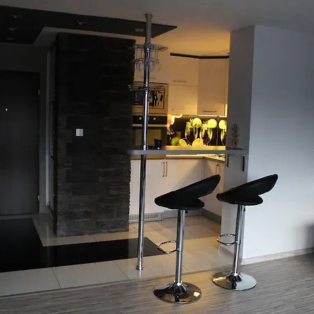 Black & White Komfortowe 2 Km Od Centrum