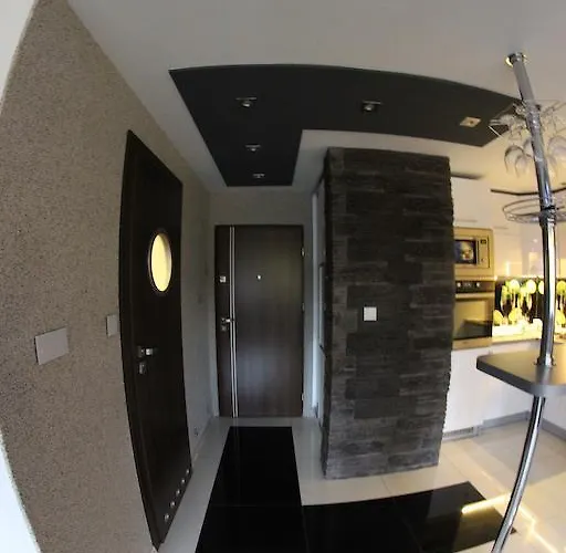 Black & White Komfortowe 2 Km Od Centrum