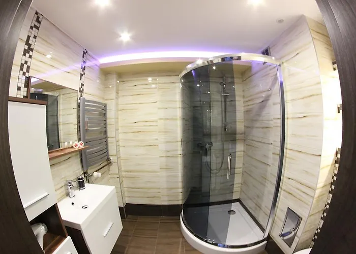 Black & White Komfortowe 2 Km Od Centrum