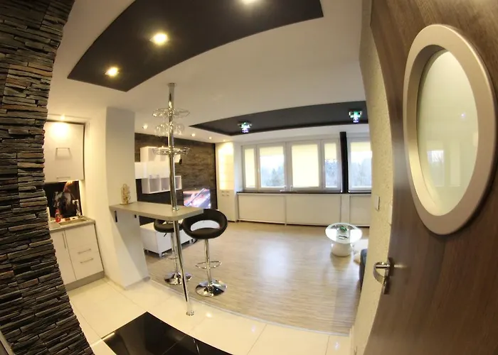 Black & White Komfortowe 2 Km Od Centrum Raciborz