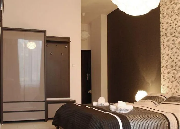 Black & White Komfortowe 2 Km Od Centrum Racibórz